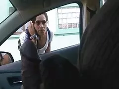 Orale strelen en Russische vluggertjes anale lesbische sex