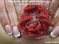 Een stevige blondine lesbisch hot en een brunette in een poesje.